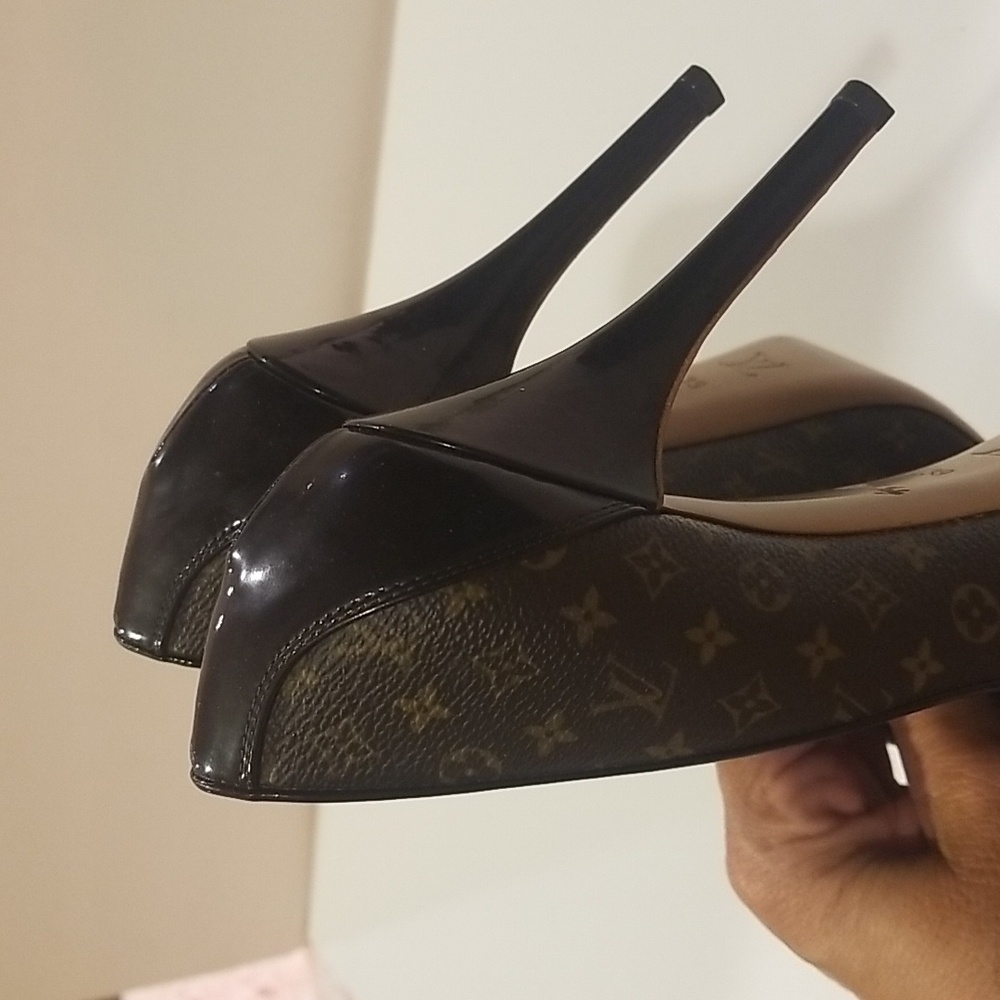 Louis Vuitton  Monogram  peep toe heels 39 - Picture 8 of 13